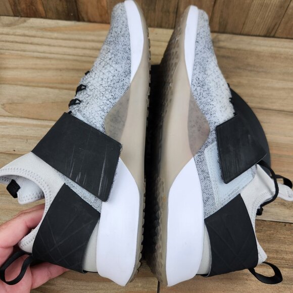 Nike Air Zoom Strong Womens size 9.5 Athletic Running Shoes - Picture 6 of 9